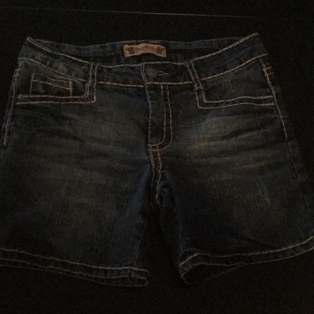 Freestyle shorts